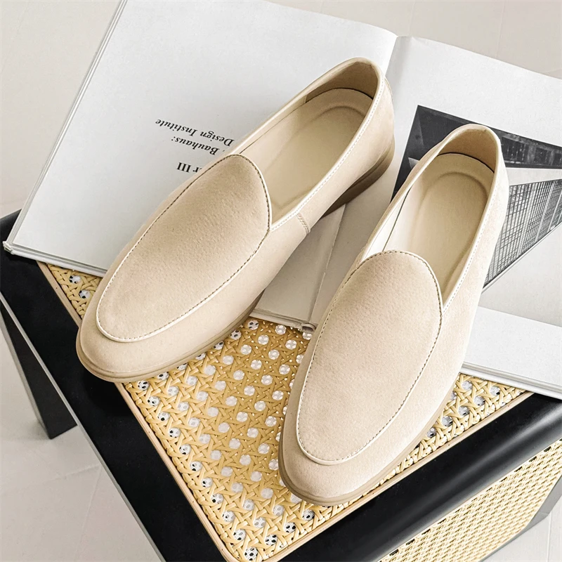 Fashion Men\'s Classic British Style Loafers Moccasins Men Casual Shoes Suede Leather Mens Light Comfortable Driving Flats