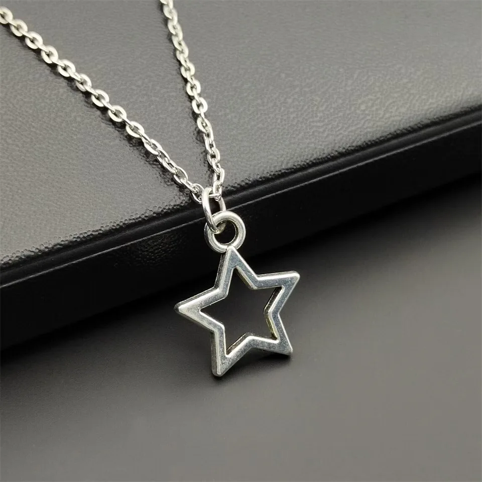 Fashion Simple Star Necklace Antique Silver 37 * 35mm Hollow Five Pointed Star Pendant Women's Necklace Charm Jewelry Gift