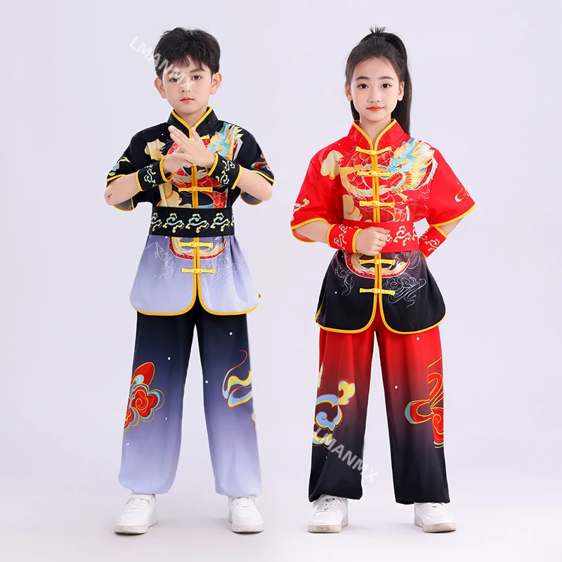 Desempenho de fantasia de artes marciais infantis, artes marciais de estilo chinês, líder de torcida, performance de estudante, dança de fantasia