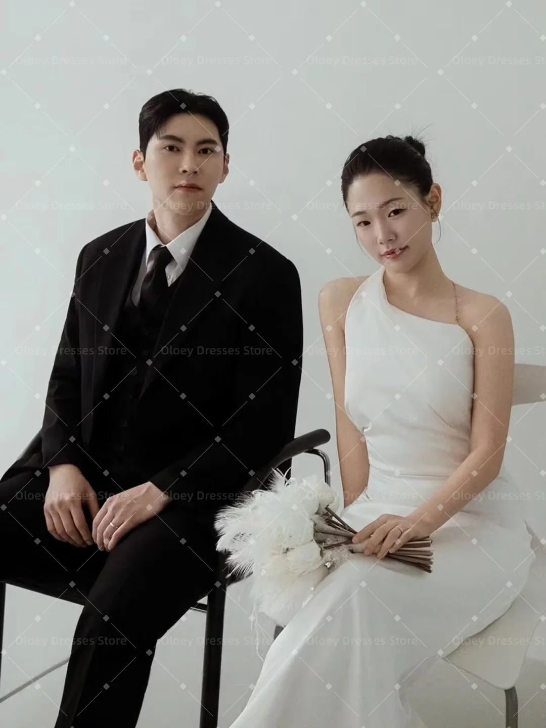 OLOEY 2026 Customized Simple Korean A-Line Wedding Dresses Photo Shoot Elegant One-Shoulder Silk Bridal Gowns Corset 웨딩드레스