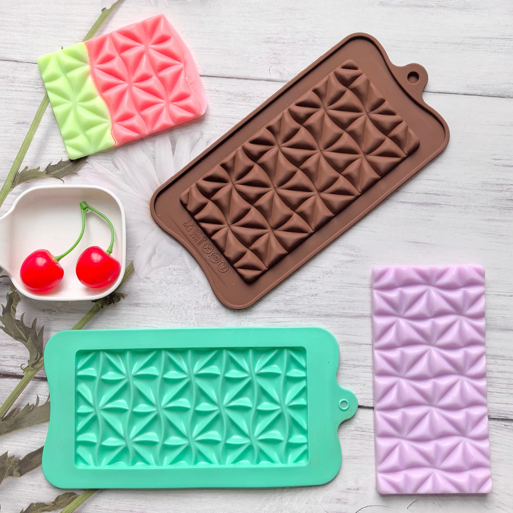 1 pieza de página completa de arroz en forma de triángulo molde de silicona goma DIY chocolate caramelo pudín galleta