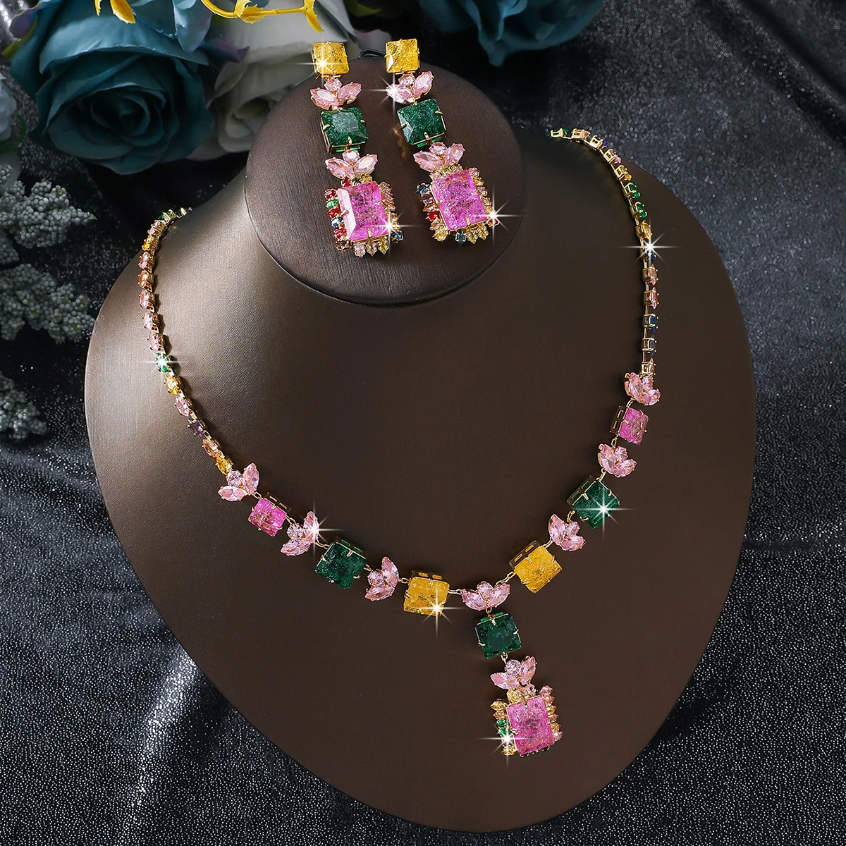 Colorful necklace and earring jewelry set, luxurious and sophisticated, grand and elegant zircon set, classic style accessory