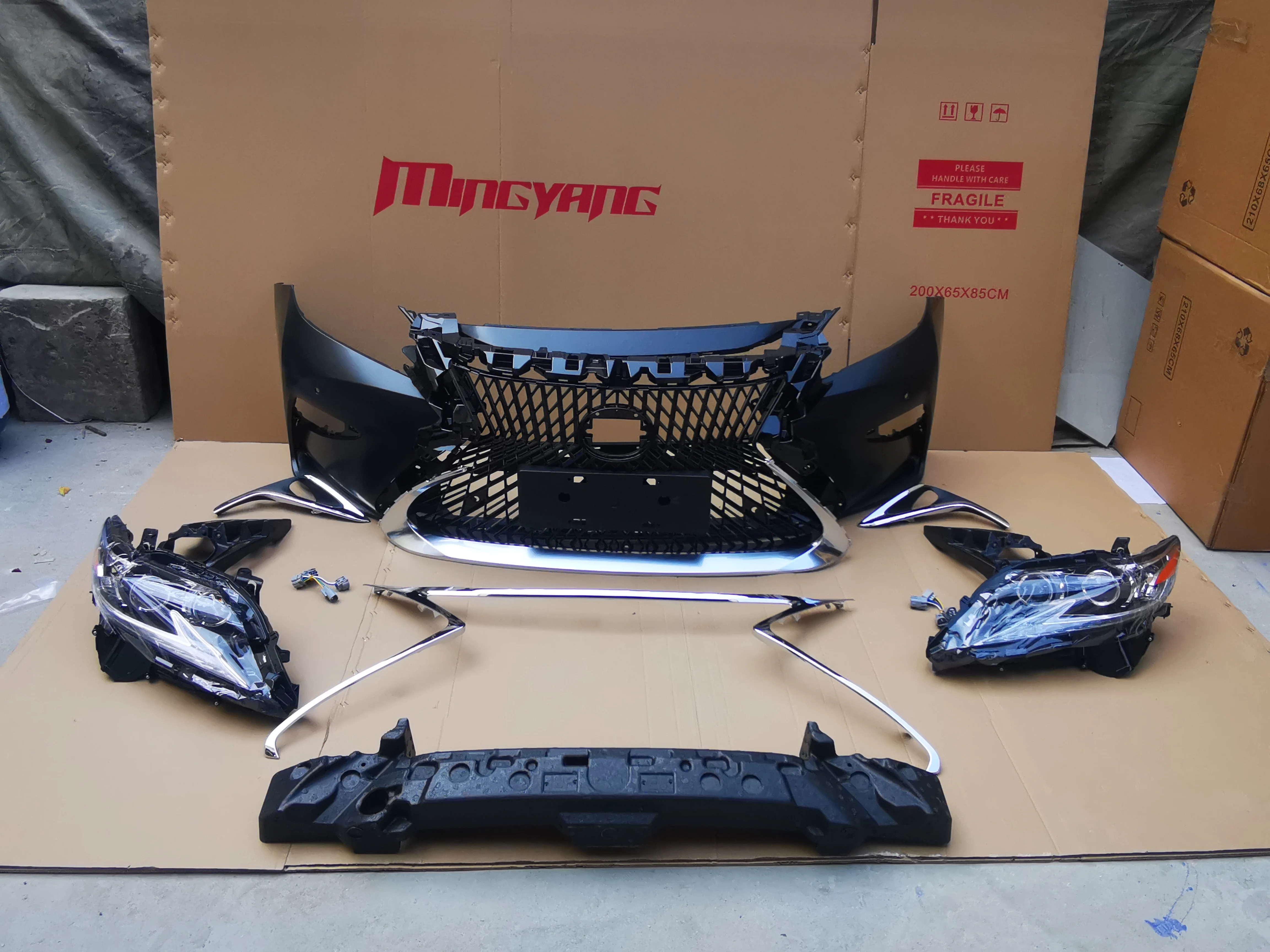 

Заводской хит продаж Ls Design Body Kit для ES 2013-2017