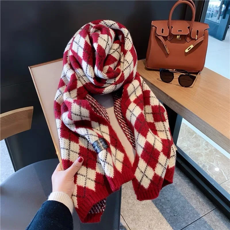 Christmas Plaid Scarf for Women in Winter,vintage Diamond Shaped Versatile Thick Knitted Yarn Imitation Cashmere Scarf