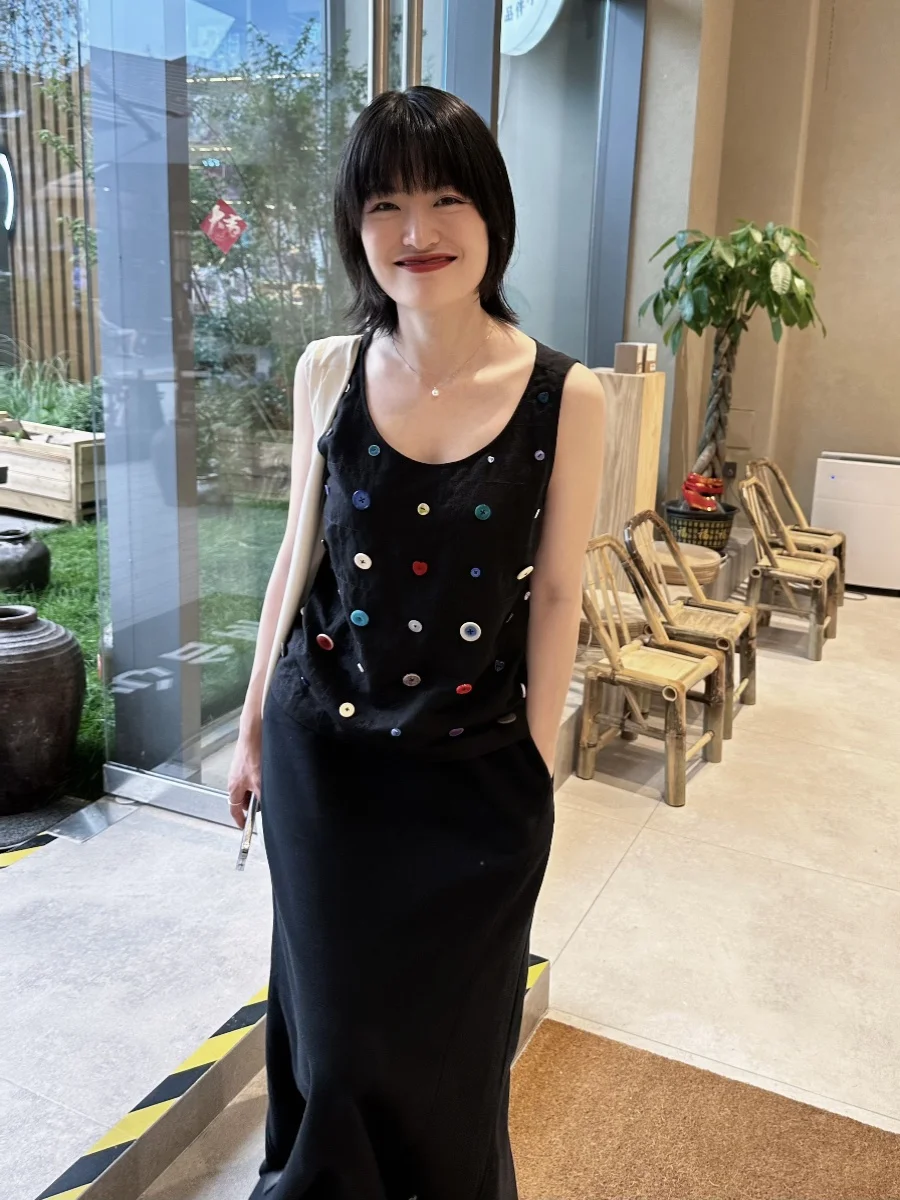 

Женский жилет Bel Canto в стиле ретро, американский льняной, свободного кроя, черный, плотный, на пуговицах, оригинальный дизайн, однотонный