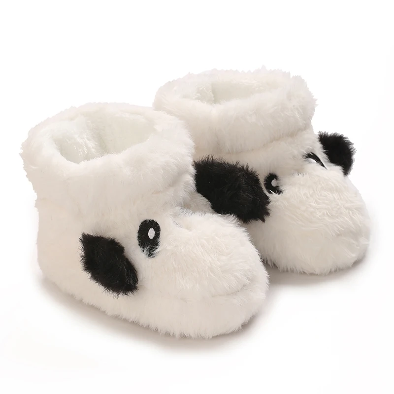 Warme Plüsch-Babyschuhe für den Winter, Mädchen-Fußbekleidung mit niedlichem Cartoon-Design, bequeme weiche Sohlen für Neugeborene von 0-18 Monaten. – Detail 11