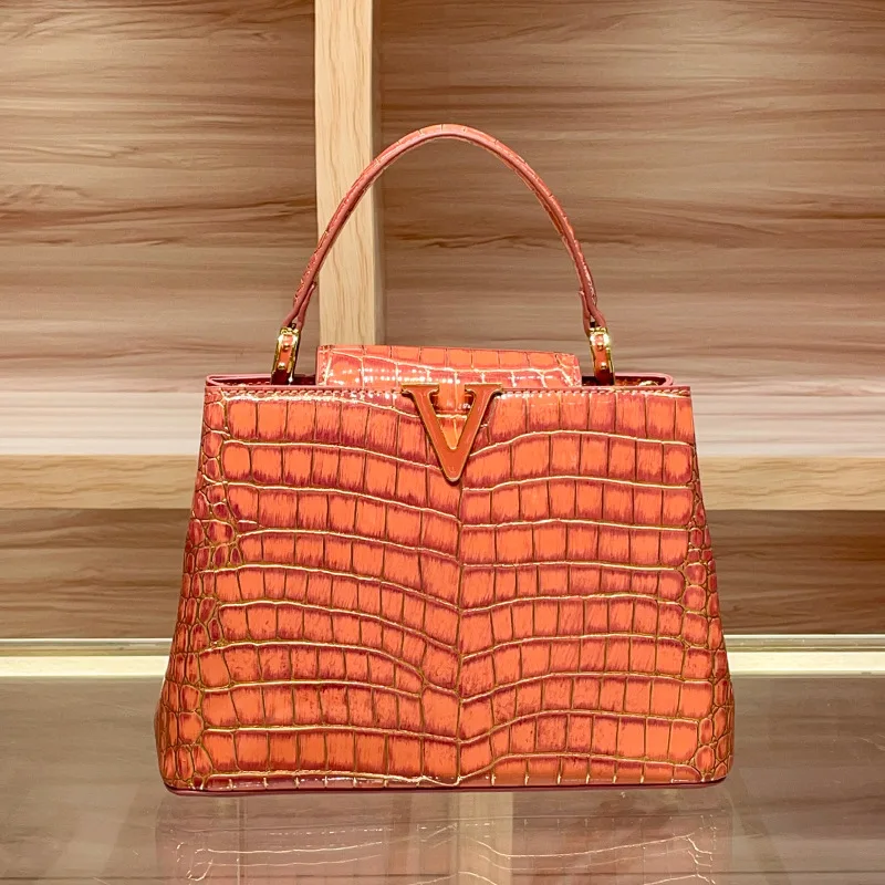 

High End Diaper Bag Minimalist Unique Leisure Business Large Capacity Tote Purse For Ladies Solid Color Letter Logo