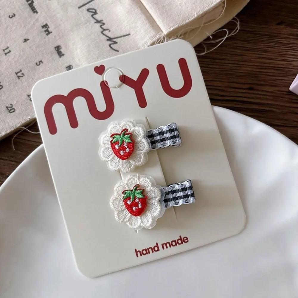 

2pcs Fashion Black White Plaid Hair Clips Strawberry Cherry Embroidery Cute Sweet Barrettes BB Clip for Children
