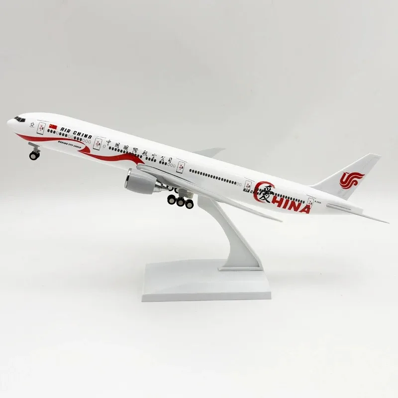 30cm Plastic Model Airplane B777 Love China Airways 1:250 Scale Aircraft Diecast Aviation Gift Desk Accessories With Stable Base