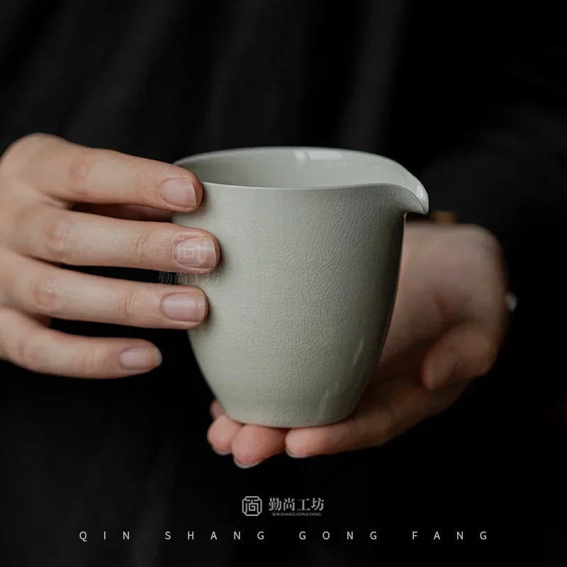 1PC Antique Green Glaze Open Piece Fair Cup Plant Ash Tea Sea Household Retro Ceramic Kung Fu TeaSet Uniform Cup Tea Accessories