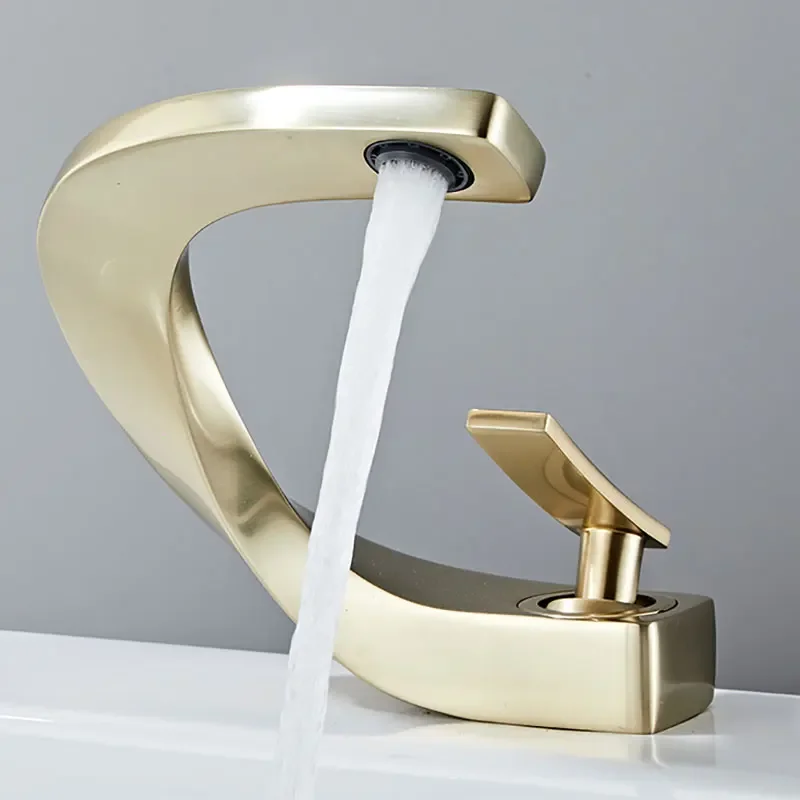 Brass Bathroom Basin Faucet Hot and Cold Water Washbasin Taps Creative Luxury Sink Faucet Deck Mounted Torneira Banheiro Vintage