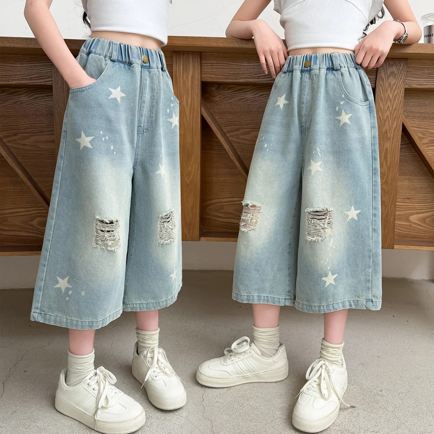 2026 New Summer Thin Denim Shorts Girls Star Print Ripped Design Capri Pants Fashion Trousers for Teenagers Kids