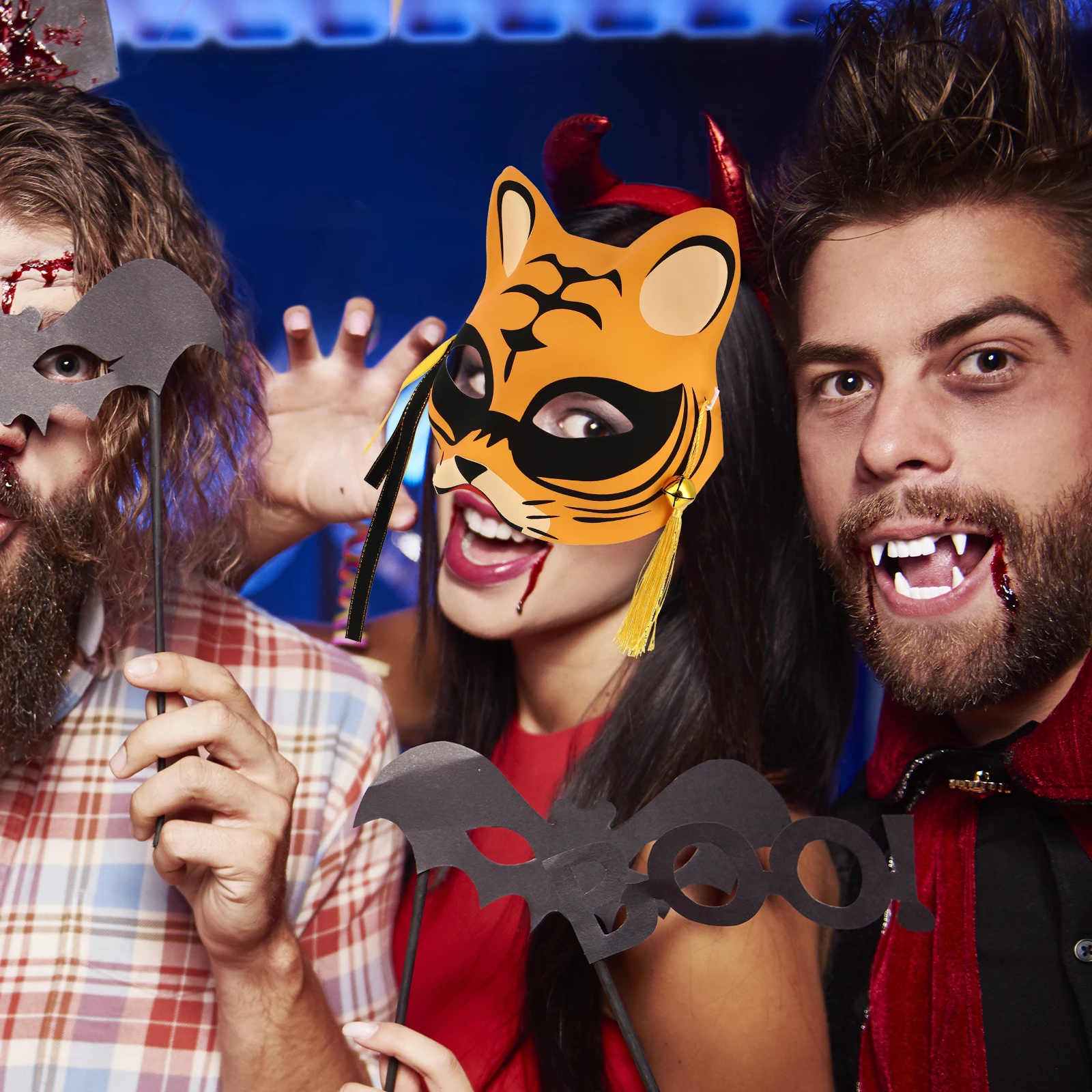 

Half Face Tiger Mask Glow in Dark Party Supplies Plastic Cosplay Accessory Unique Shape Design Festive Masks for Costume Plays