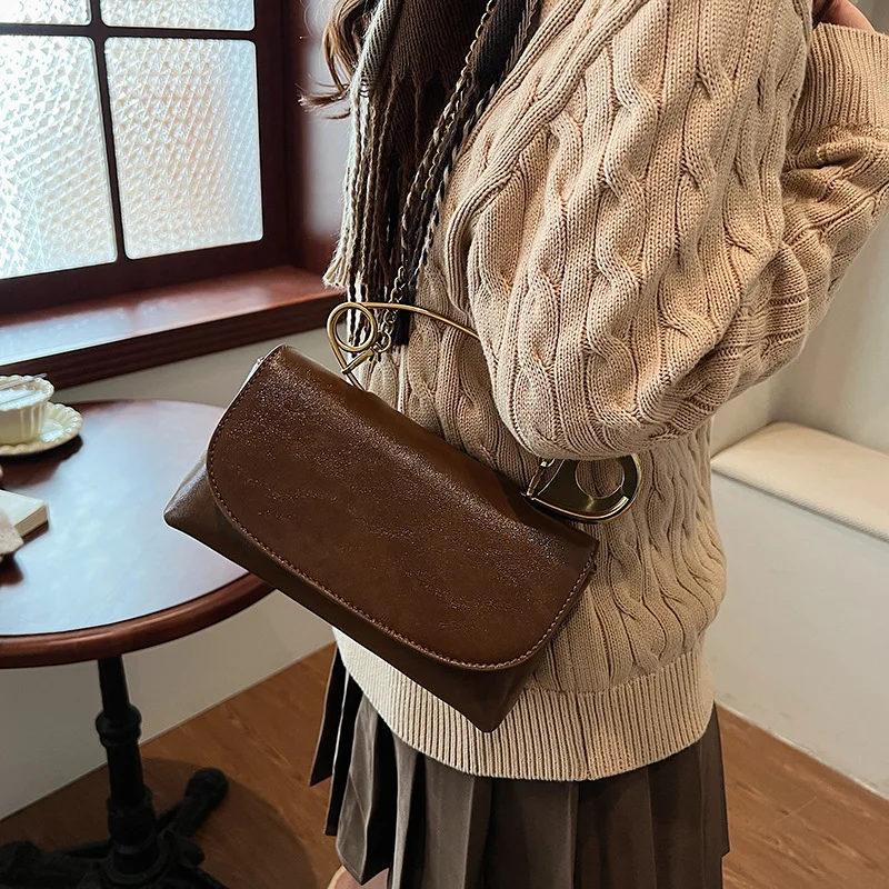 Fashionable Autumn Women's Large Pin Personalized PU Leather Handbag Spring and Summer New Chain Flip Shoulder Bag Clutch Bag