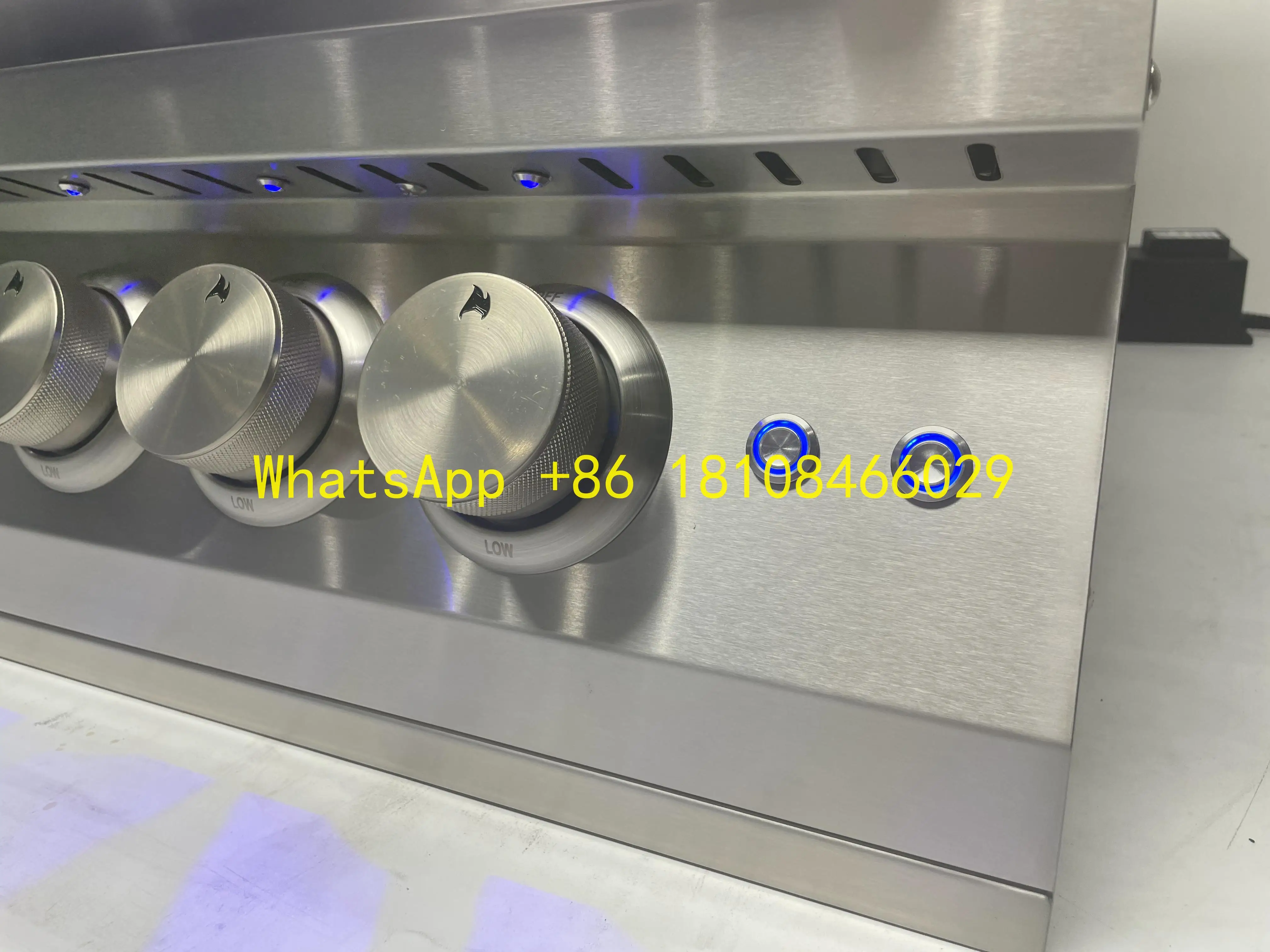 

Propane Gas BBQ Grill Infrared Burnern Heavy-Duty Stainless Steel Multifunctional Outdoor Kitchen Equipment Built-i