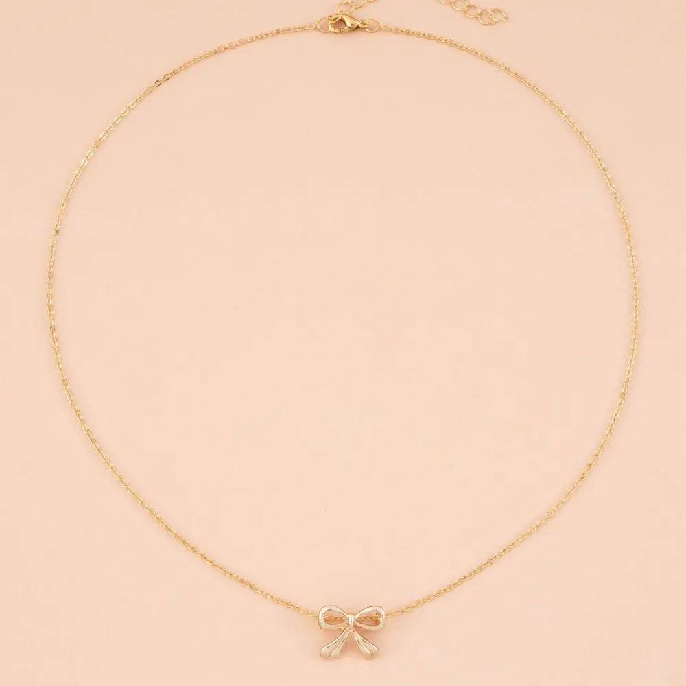 Creative Romantic Rose Gold Color Lucky Bowknot Pendant Necklace for Women Best Friend Implies Continuous Good Fortune Jewelry