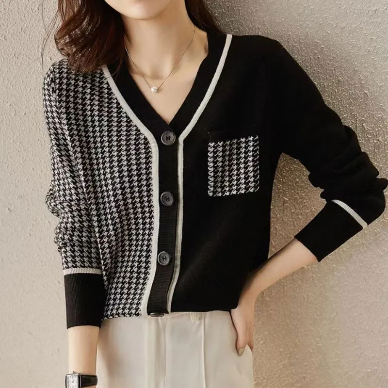 

French Vintage Pullovers Sweaters Long Sleeve V-Neck Asymmetrical Houndstooth Knitted Cardigan Color Blocking Button Pockets