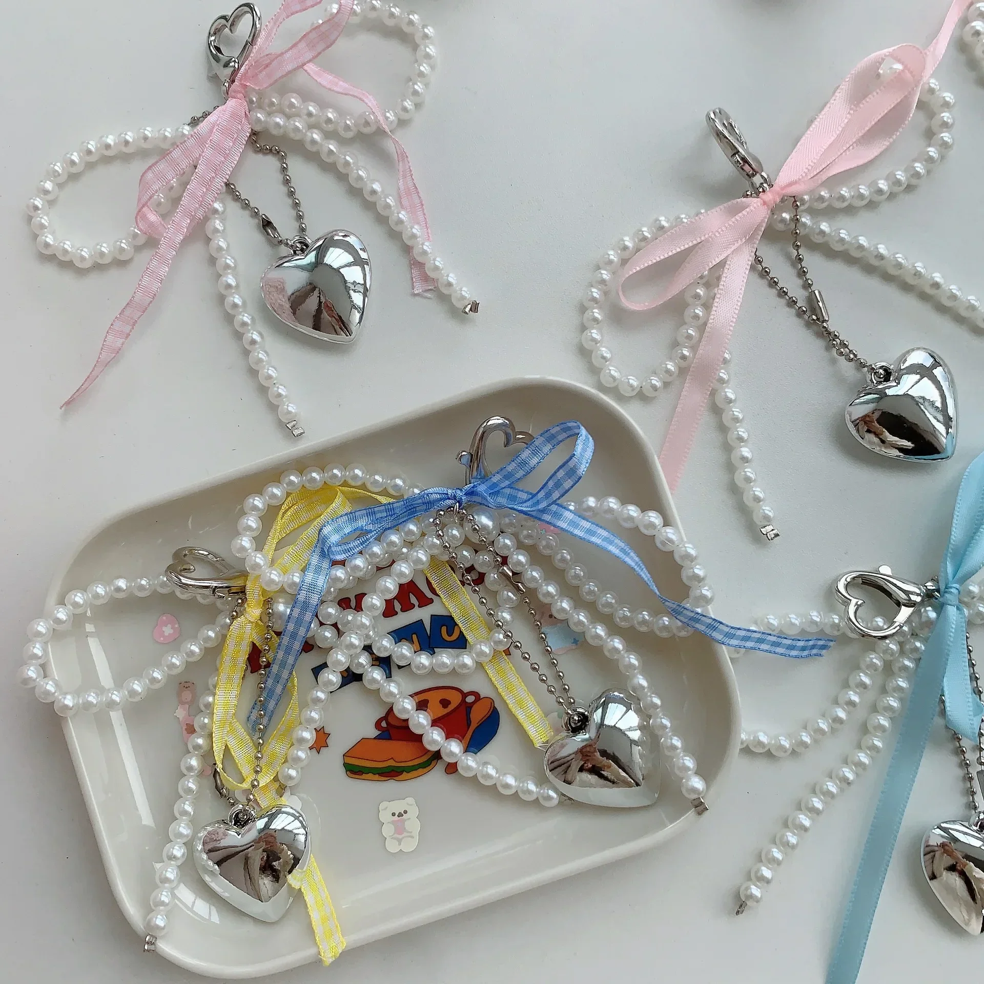 Y2K Lattice Ribbon Bowknot Pearls Bag Pendant Charm Heart Keychain Elegant Beaded Keyring Sweet Key Chain Phone Key Bag Hangings