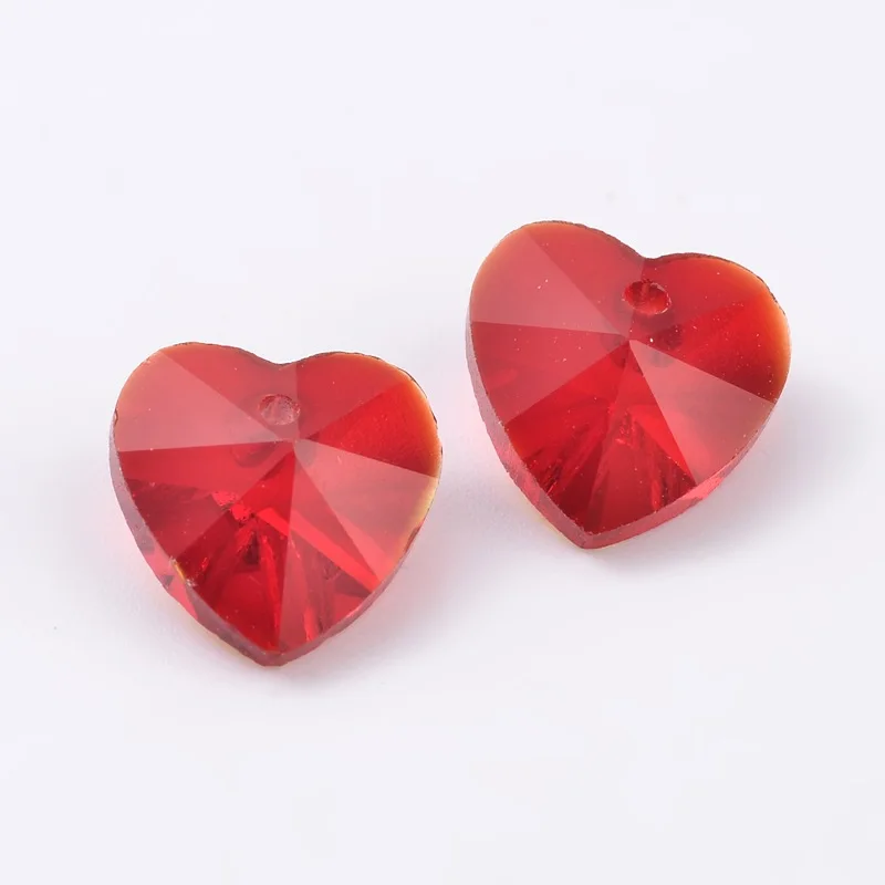 20 Pcs Romantic Valentines Ideas Glass Charms Faceted Heart Charm Red Pendants Jewel for Women Birthday Festival Elegant Gifts