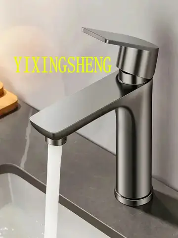 304 스테인레스 스틸 욕실 수도꼭지 심플한 디자인 욕실 싱크 수도꼭지 따뜻한 것과 차가운 물 콘센트 주방 수도꼭지