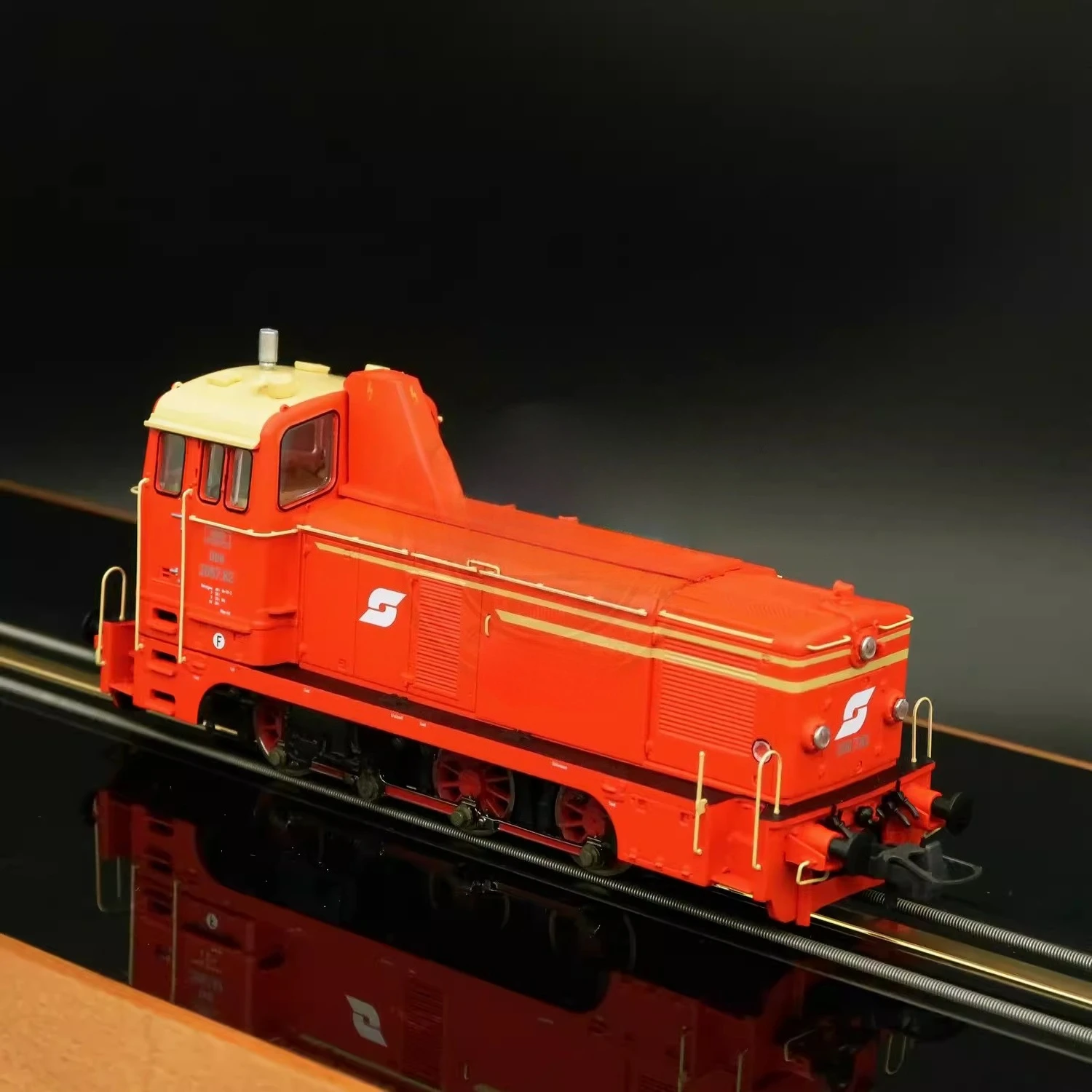 ROCO HO Type 1/87 Train Model RH2067 Heavy Shunting Locomotive 7310064 Digital Sound Version Boy's Toy Gift
