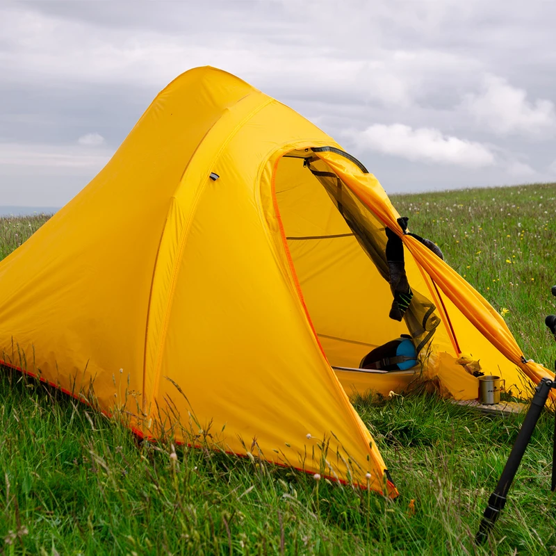 

Outdoor Lightweight Camping Tent Two Layer 2 Person 210x125cm Cloud Rainproof Polyester Tent