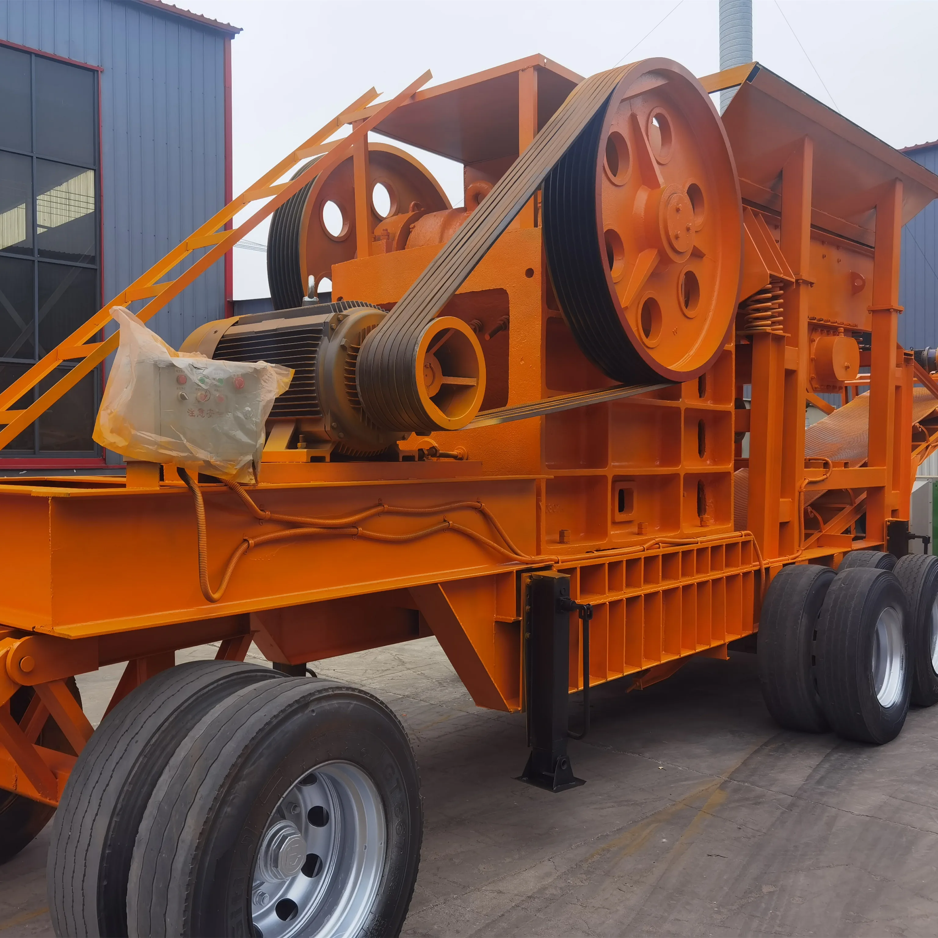 YG Hammer Mill Stone Crusher Stone Crushing Gravel Station Movable