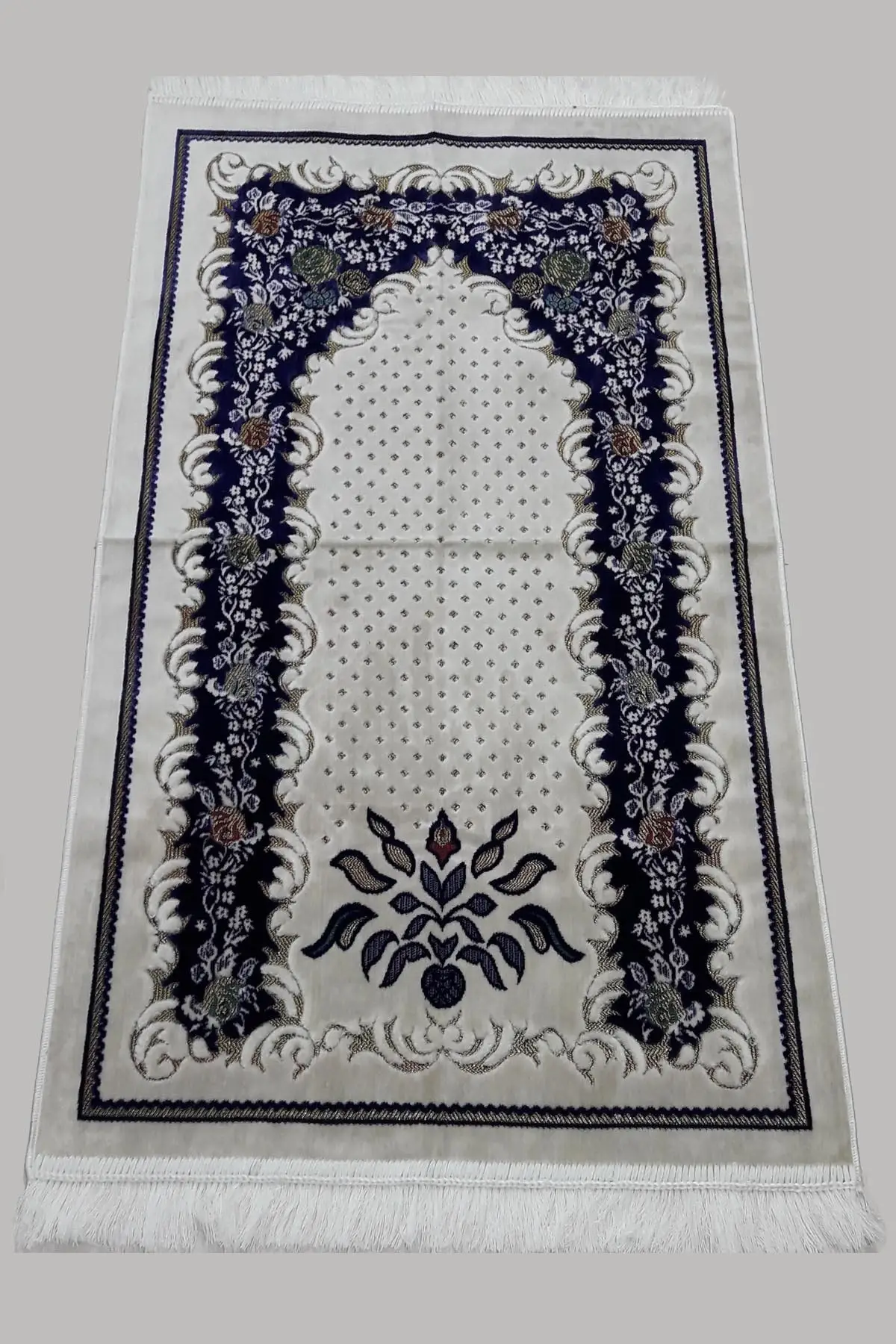 

DOLBOVI 12 person Ultra luxury Hac and Umre gift package Meditation Rug