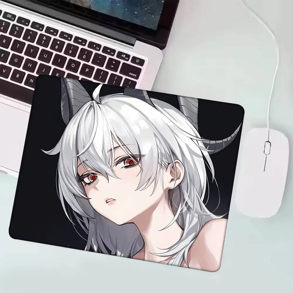

1pc Game Anime Z-zani Wuthering Waves Manga Mousepad Small LockEdge For Gamers Computer Desk Pad Rectangular Anti-slip Rubber