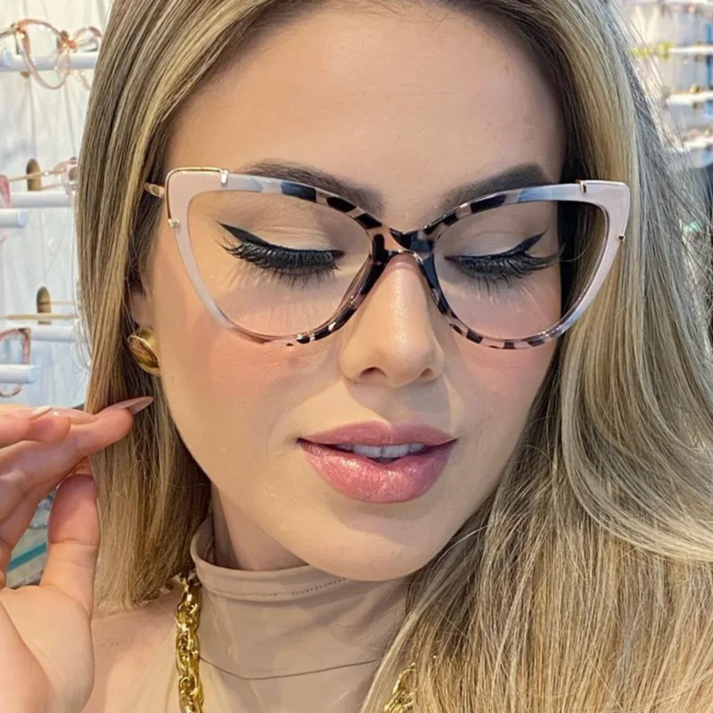 Metal Cat Eye Glasses Frame Woman Fashion TR90 Brand Designer New Trend Cateye Computer Eyewaer Gradient Color Frame Eyegalsses