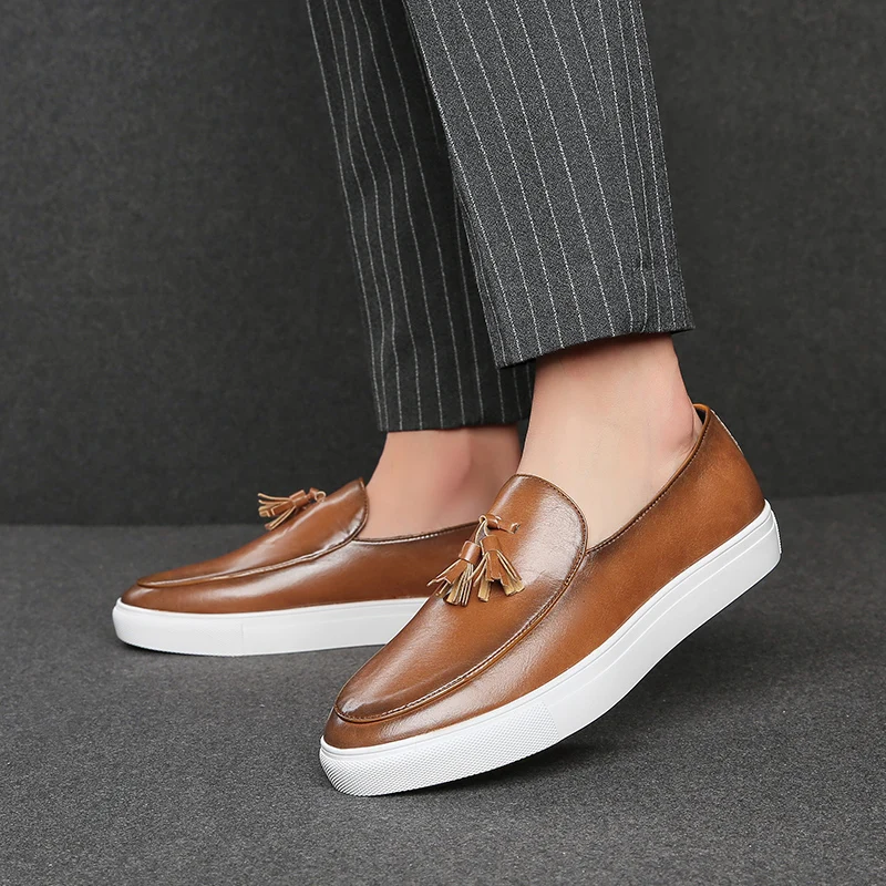 

Autumn Loafers Men's Tassel Slip-On Slip-On Comfortable Men's Leather Shoes Casual Shoes Fashion Oxford Shoes Large Size 38-47