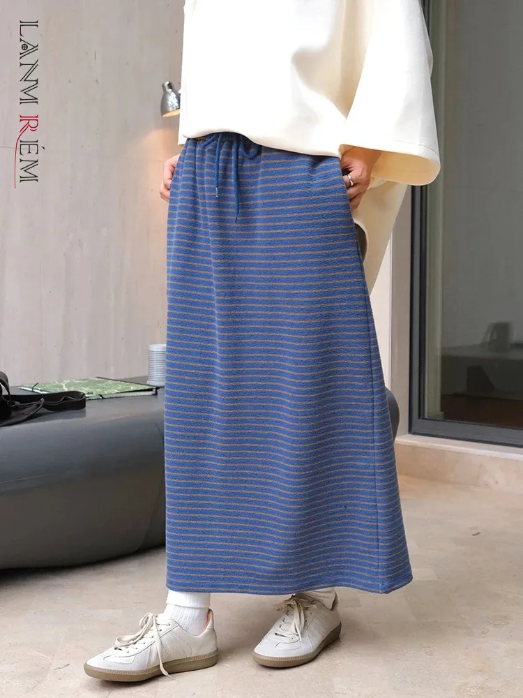 [LANMREM] Drawstring Elastic High Waist Knitting Skirt A-line Split Design Knitting Skirts Korean Style 2024 Winter New 26D9789