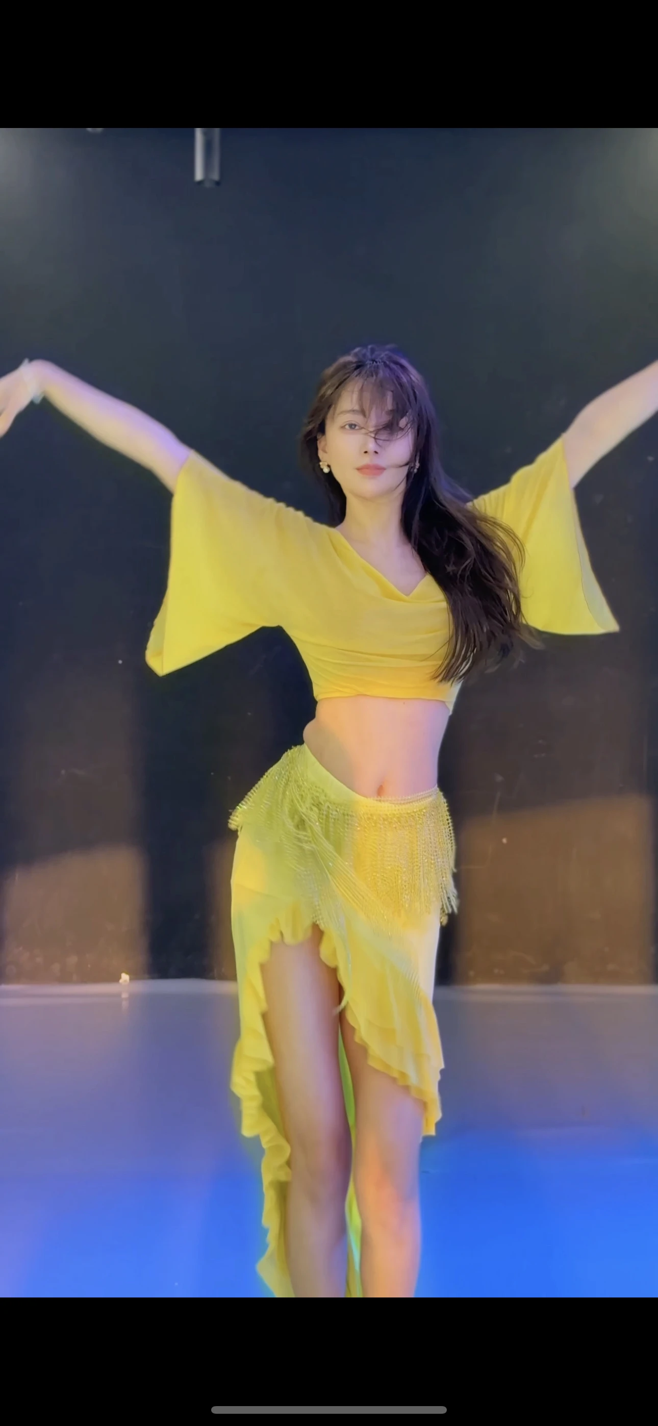 جديد ملابس الرقص الشرقي مريحة شبكة علوية + تنورة طويلة غير منتظمة 2 قطعة ملابس ممارسة الرقص الشرقي للسيدات البالغات