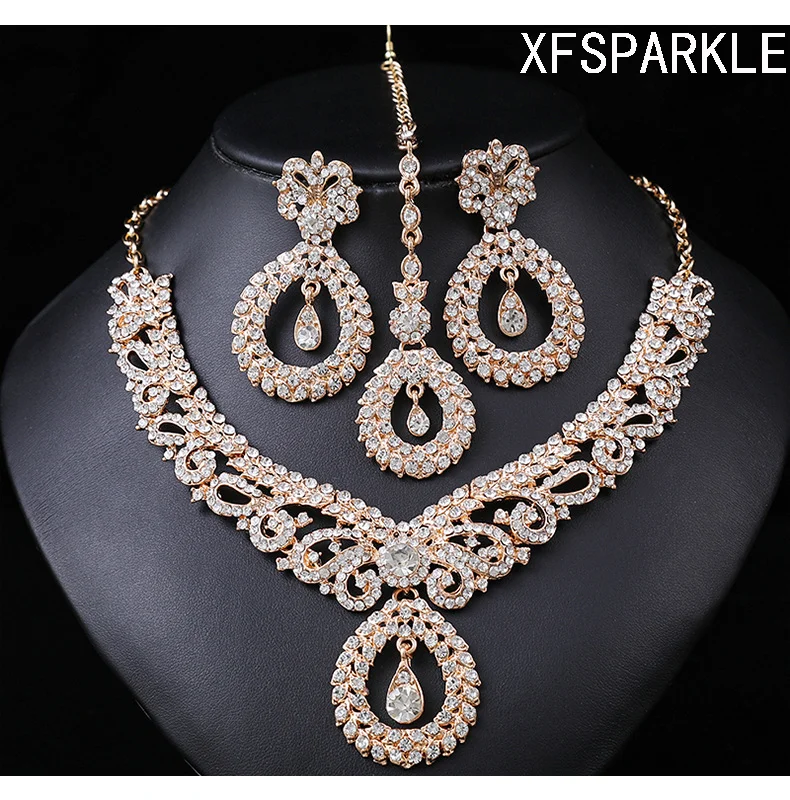 

2023 Exaggerated Chinese style necklace set crystal banquet dress accessories