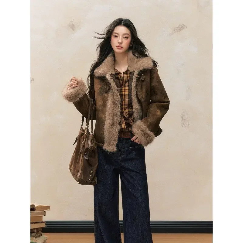 Jaqueta feminina de pele sintética outono e inverno emendada High Street Slim Fit Jaqueta curta