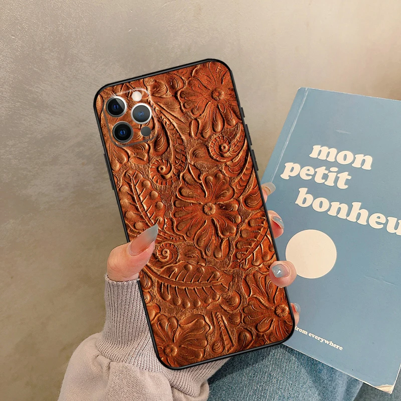 حافظة غربية مزودة يدويًا لهاتف آيفون 17 Air 13 16 15 11 12 14 Pro Max 13 mini XR 15 16 Plus 16e غطاء خلفي