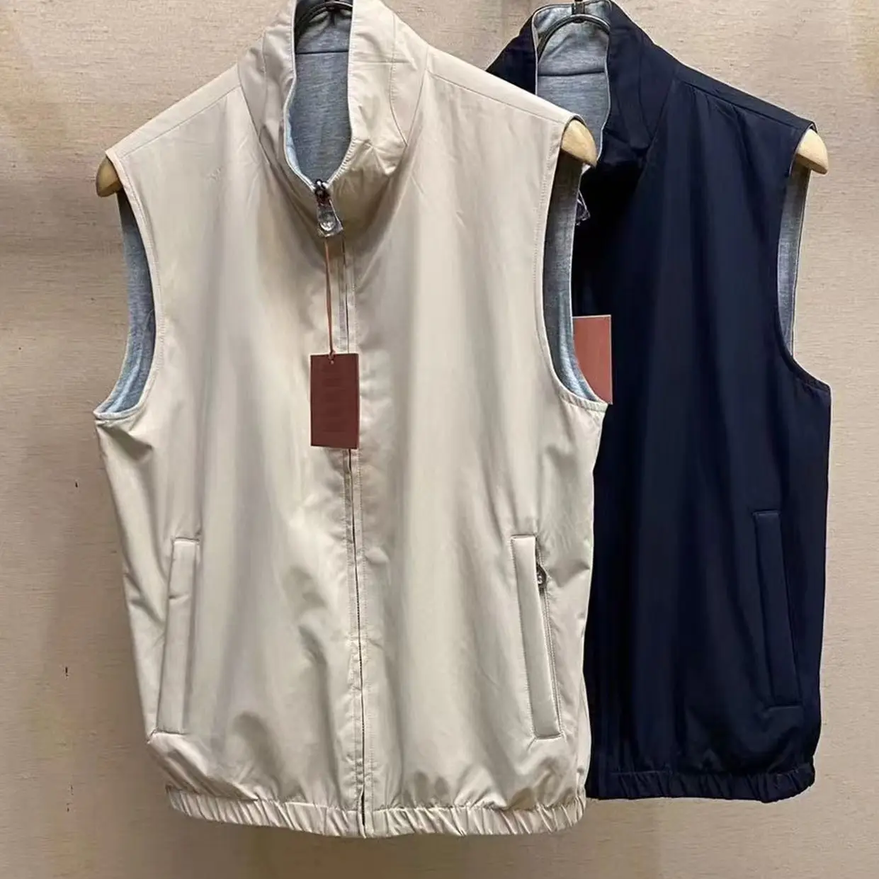 

Italian LP Casual Windproof Double Sided Wear Standard -Up Collar Vest