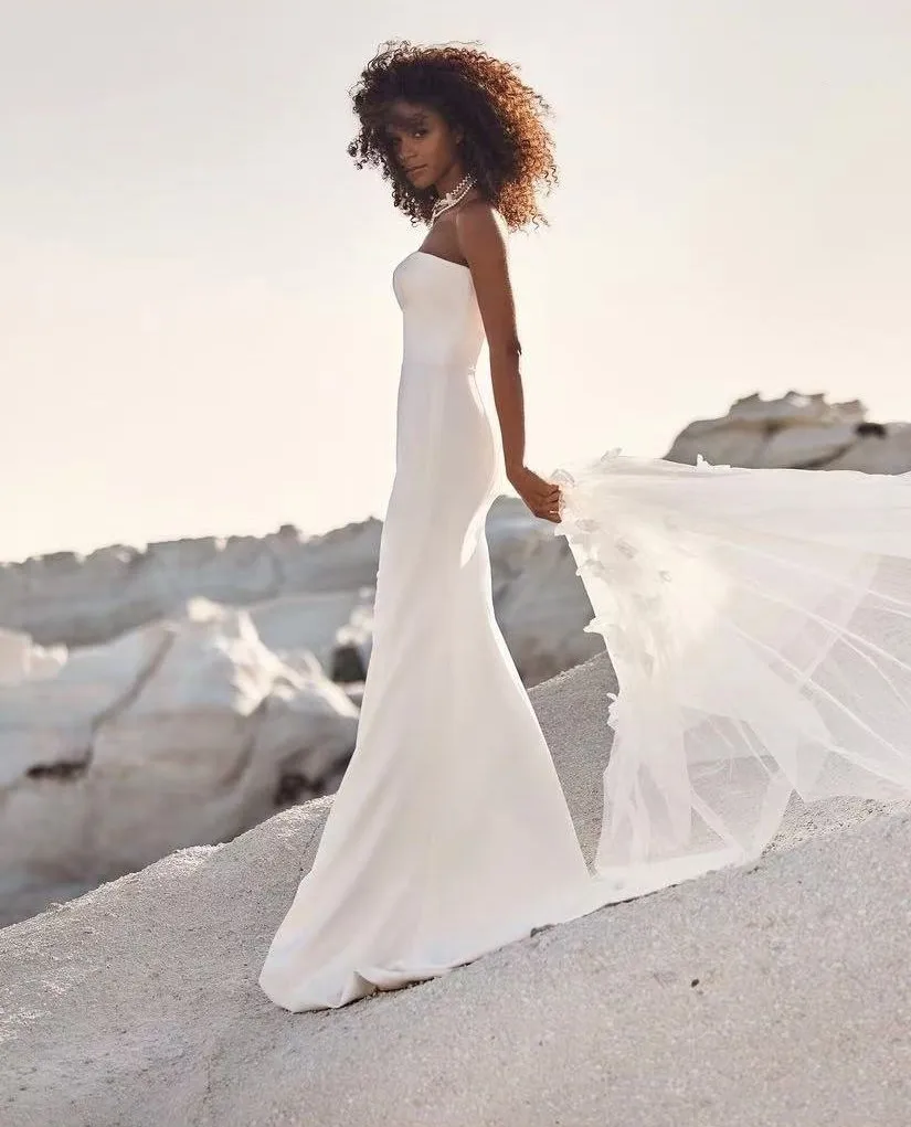 Abiti da sposa con fiori da sogno Vedi attraverso il mantello con maniche Abito da ballo chic Boho Applique Abiti da sposa lunghi a sirena Moda