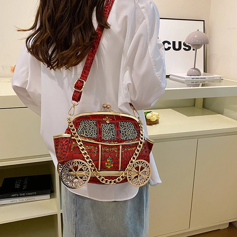 Small Car Shape Crossbody Shoulder Bag For Women Studded Diamond Pu Leather Handbag And Purse Luxury Designer Female Clutch Bag