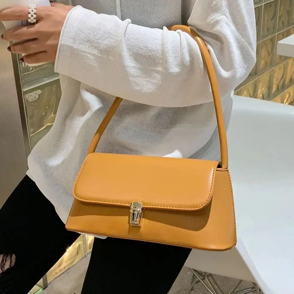 المرأة بلون حقيبة تحت الإبط مشبك معدني بولي Leather الجلود حقيبة كتف سعة كبيرة 2025 الخريف موضة تخفيف حقائب كروسبودي