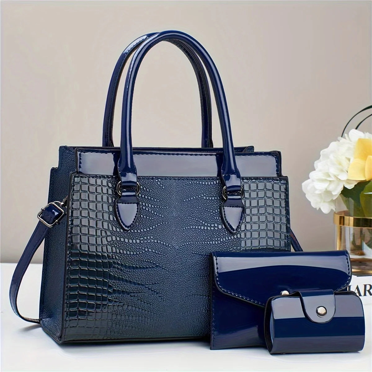 3-Piece Luxury Handbag Set - Premium Faux Leather, Fashion-Forward Design, Including Tote, Clutch & Wallet, with Detachable Shou