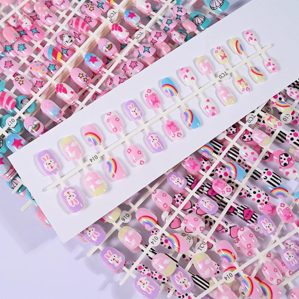 24Pcs/Strip Cartoon Kids False Nails Children's Wearable Full Cover Short Nail Tips Kawaii Acrylic Rainbow Rabbit Fake Nails #3*