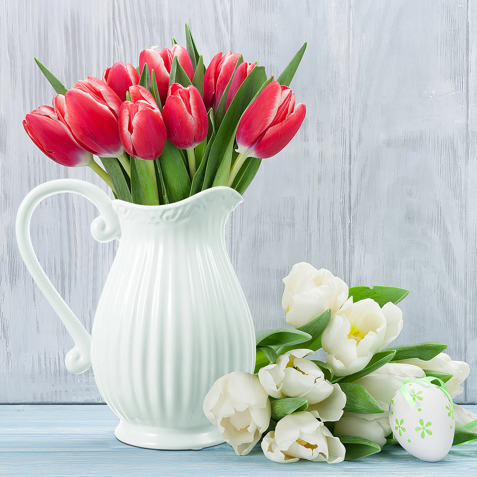 

1Pcs Porcelain Flower Vase White Striped Simple Jug Design Elegant Ceramic Floral Arranging Bottle for Room Desktop Centerpiece