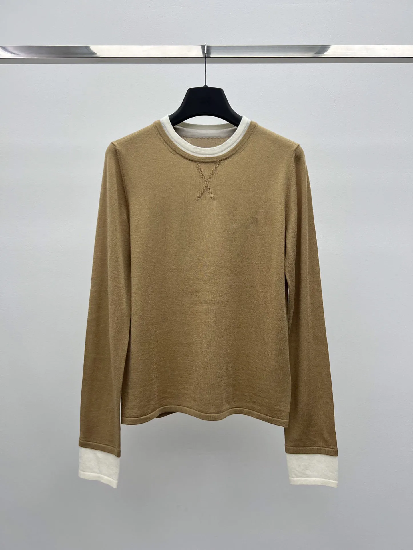 

Топ: круглый вырез, длинные рукава, стильный и элегантный, облегающий, мягкий и удобный. Новинка зимы для женщин. 2025 года.