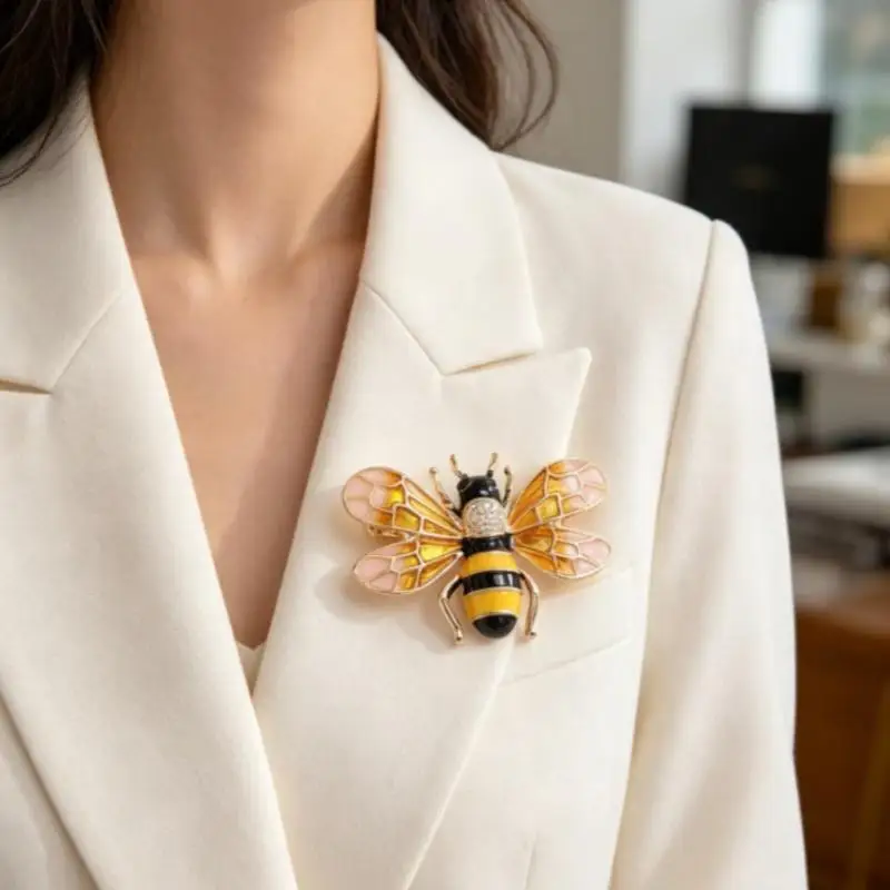 Multi Color Enamel Bee Brooch Elegant Professional Alloy Pin for Business Suit Decoration Office Worker Daily Wear Gifts