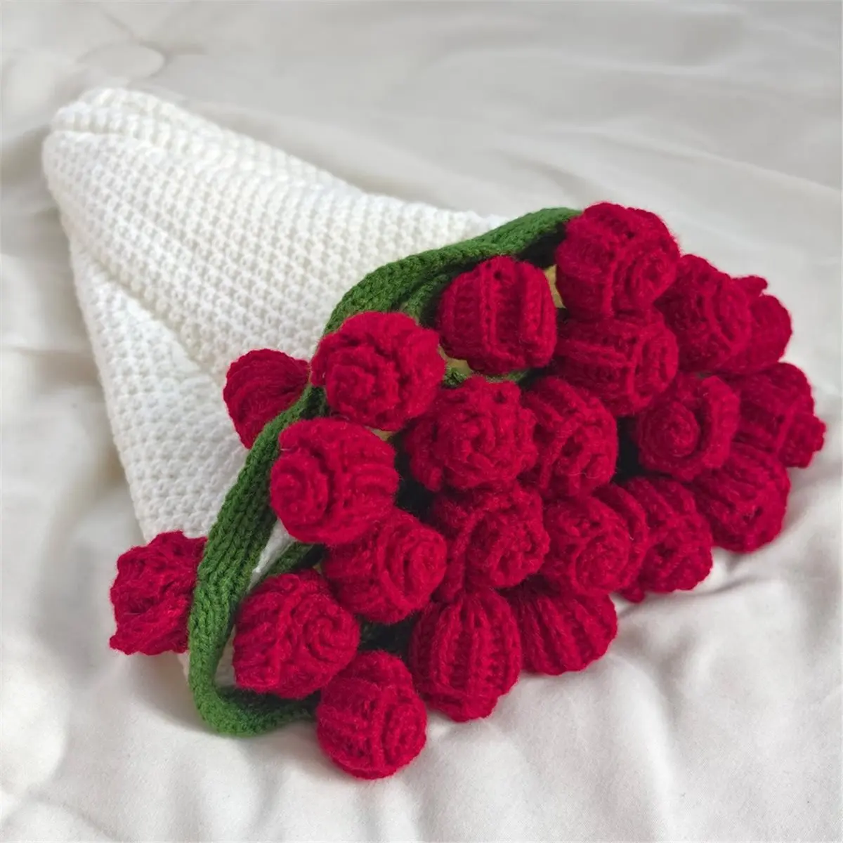 Crochet Flowers Bouquet Blanket, Handmade Rose Blankets, 24Inch Round Floral Soft Romantic Gifts for Mom, Girlfriend