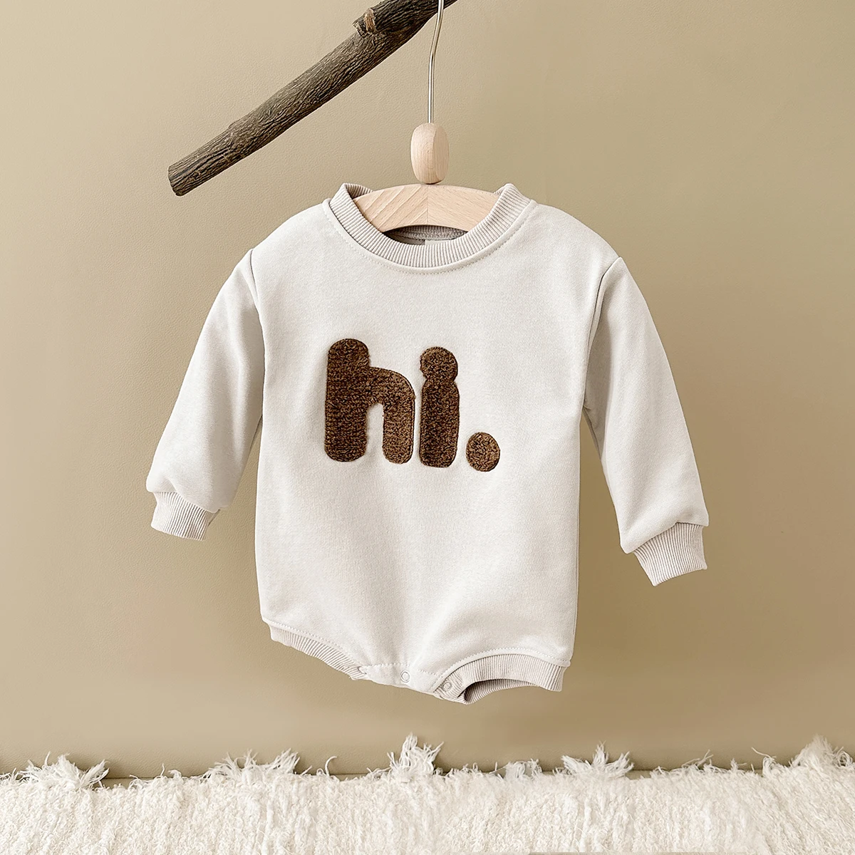 INS 2025 Autumn Newborn Boys' Bodysuit Long Sleeve Embroidered Girls' Bodysuit Children's Clothing Newborn Baby Triangle Creeper