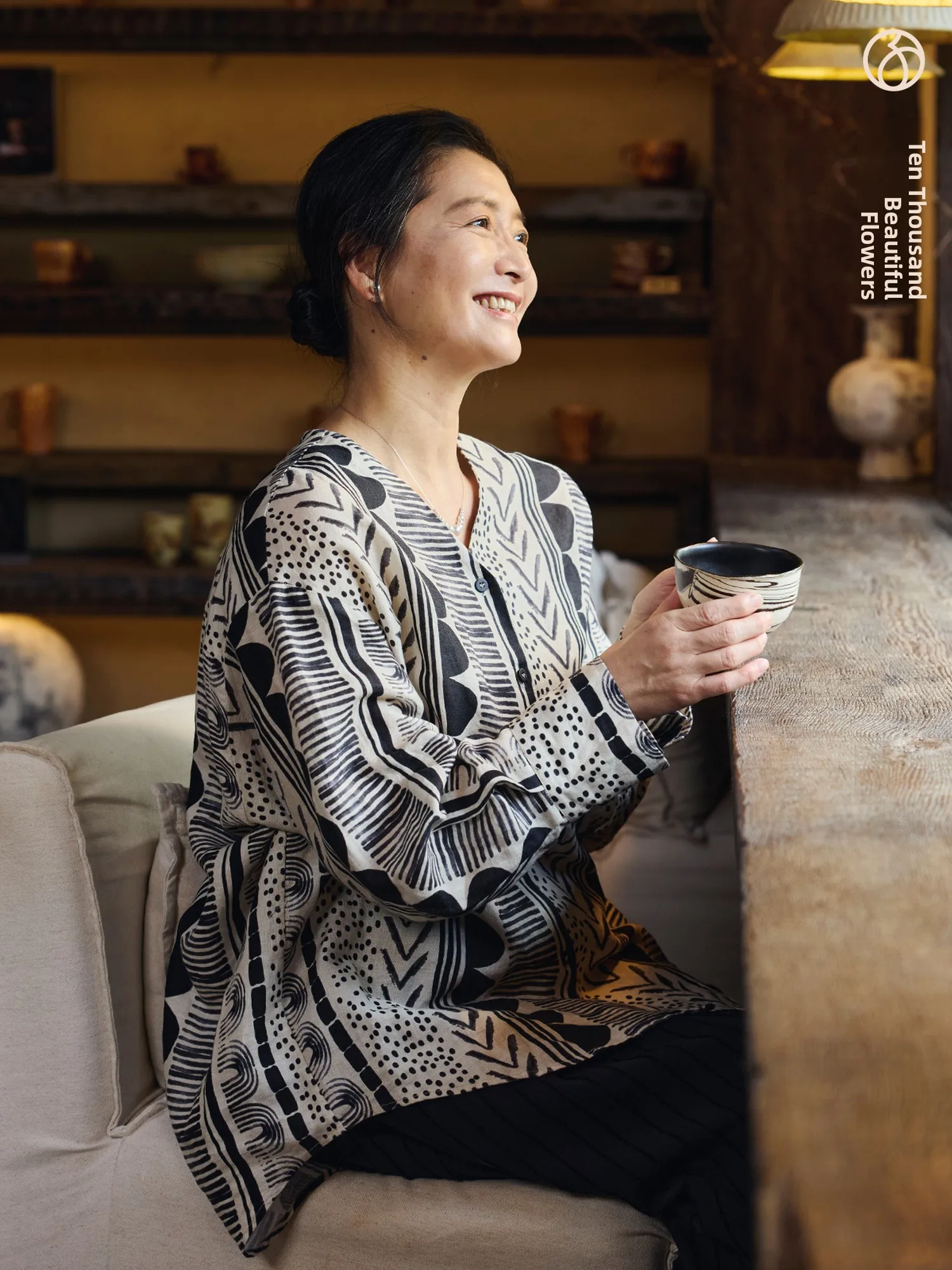 Lightweight Long Sleeve Linen Shirt Printed Loose Fit Mommy Style Spring Autumn Fashion for Middle Aged And Elderly Women