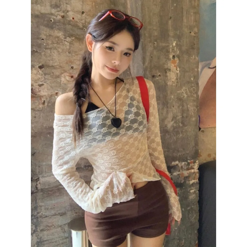Sdutents in stile coreano T-shirt a maniche lunghe in rete ricamata floreale alla moda da donna Stratificazione sexy Protezione solare Copertura superiore sottile