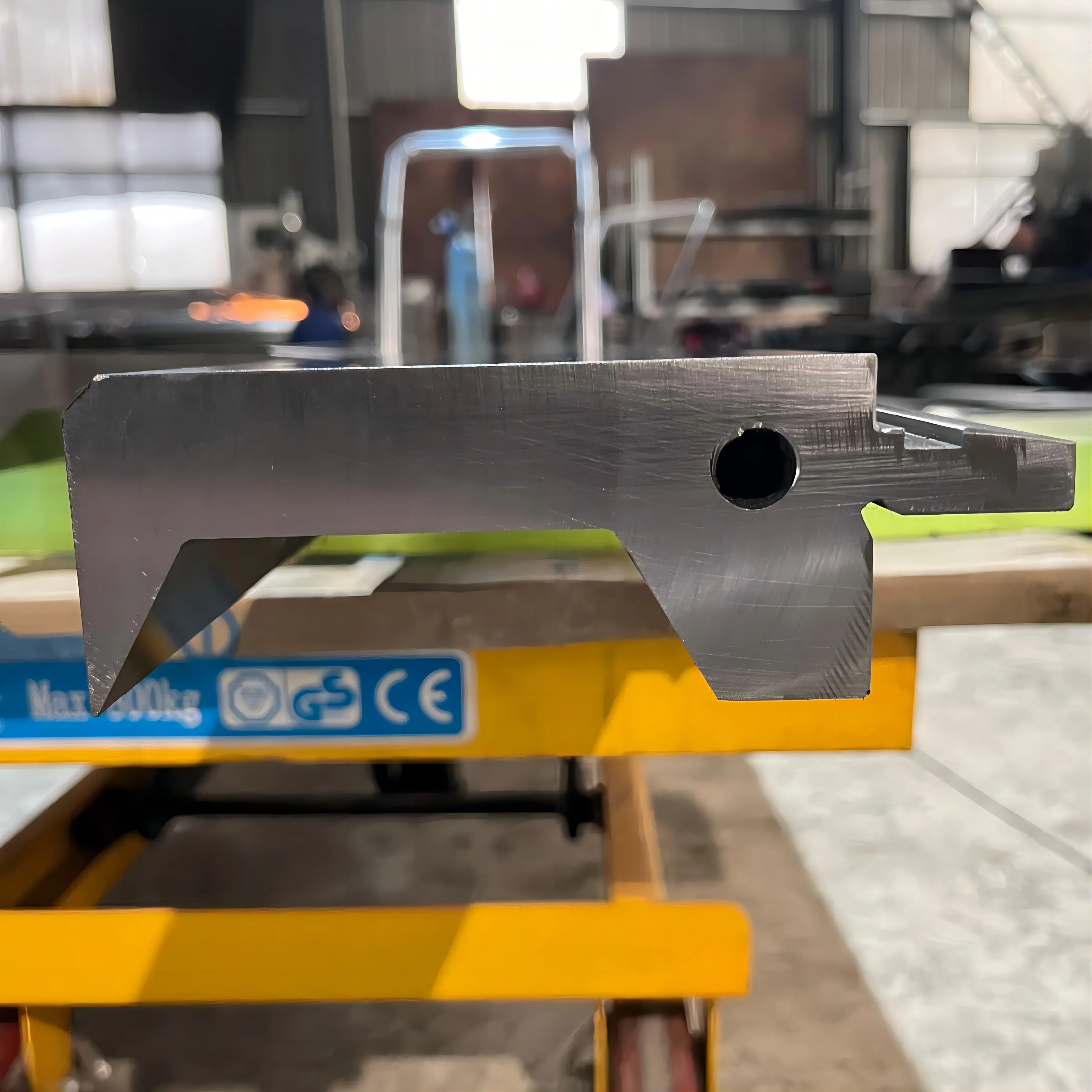 CNC الصحافة الفرامل شقة الانحناء العلوي لكمة يموت